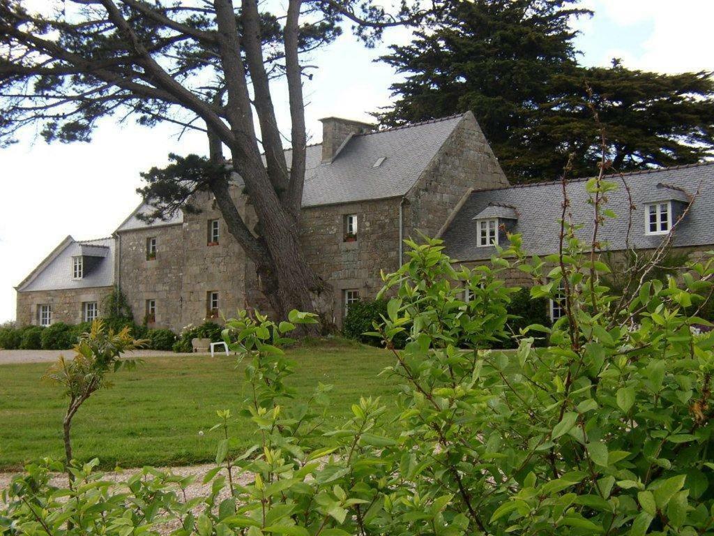 Cléder Manoir De Kerliviry B&B 외부 사진